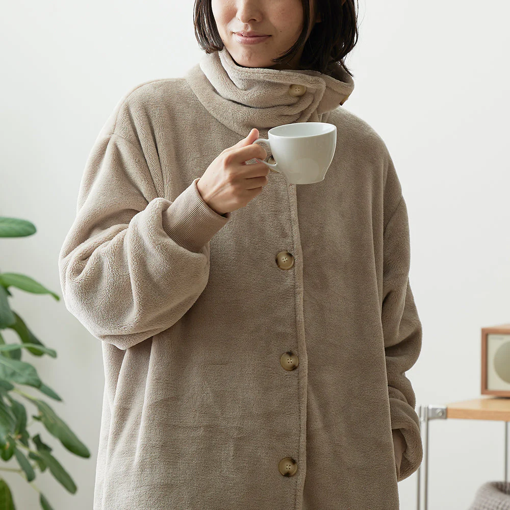 軽くてふわふわ 首元まであたたかい着る毛布 ハイネック3WAY モカベージュ - Image 27