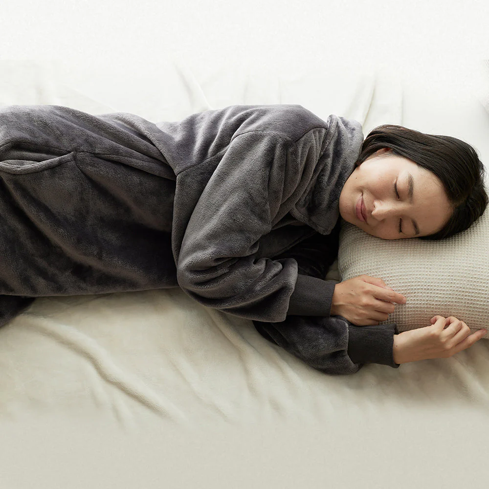 軽くてふわふわ 首元まであたたかい着る毛布 ハイネック3WAY グレー - Image 26